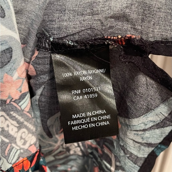 Coca Cola Mens Black and Red Casual Button Down Shirt L - Picture 4 of 5